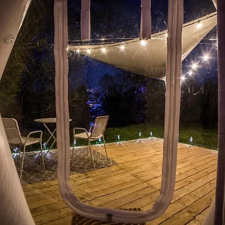 Le Dome, Sejour Sous Les Etoiles Au Bord Du شقة Prouilly